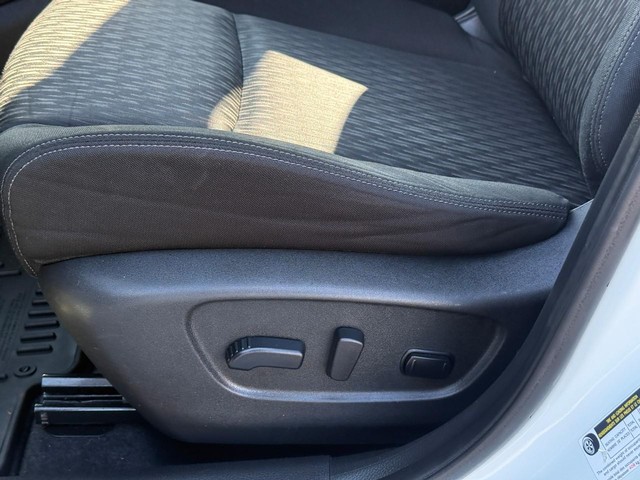 2020 Nissan Rogue SV - Photo 19