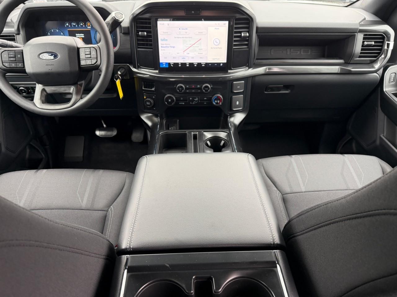 Ford F-150 Vehicle Full-screen Gallery Image 06