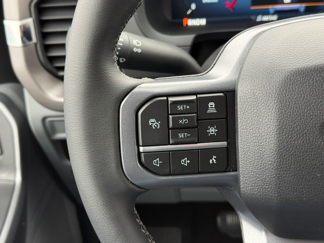 Ford F-150 Vehicle Full-screen Gallery Image 13