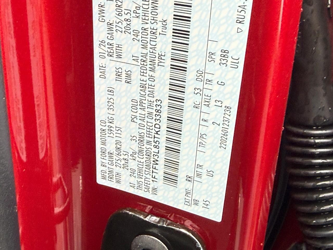 Ford F-150 Vehicle Full-screen Gallery Image 17