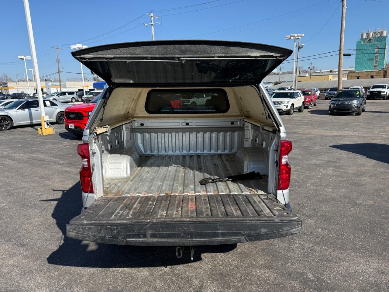 Chevrolet Silverado 1500 Vehicle Full-screen Gallery Image 07