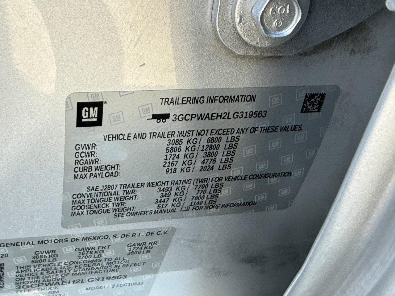 Chevrolet Silverado 1500 Vehicle Full-screen Gallery Image 21