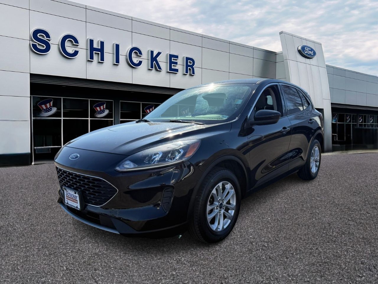 Ford Escape Vehicle Full-screen Gallery Image 04