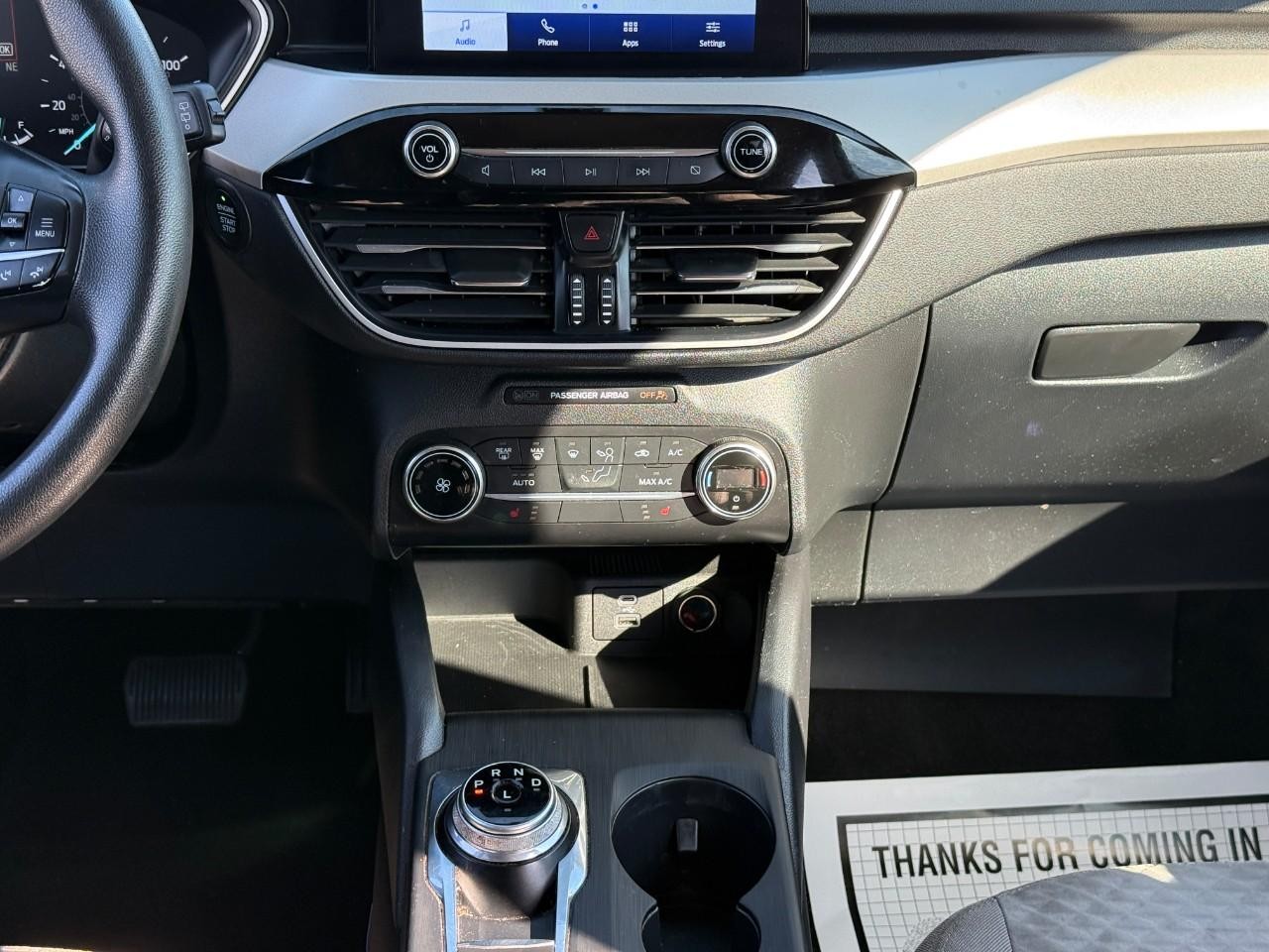 Ford Escape Vehicle Full-screen Gallery Image 14