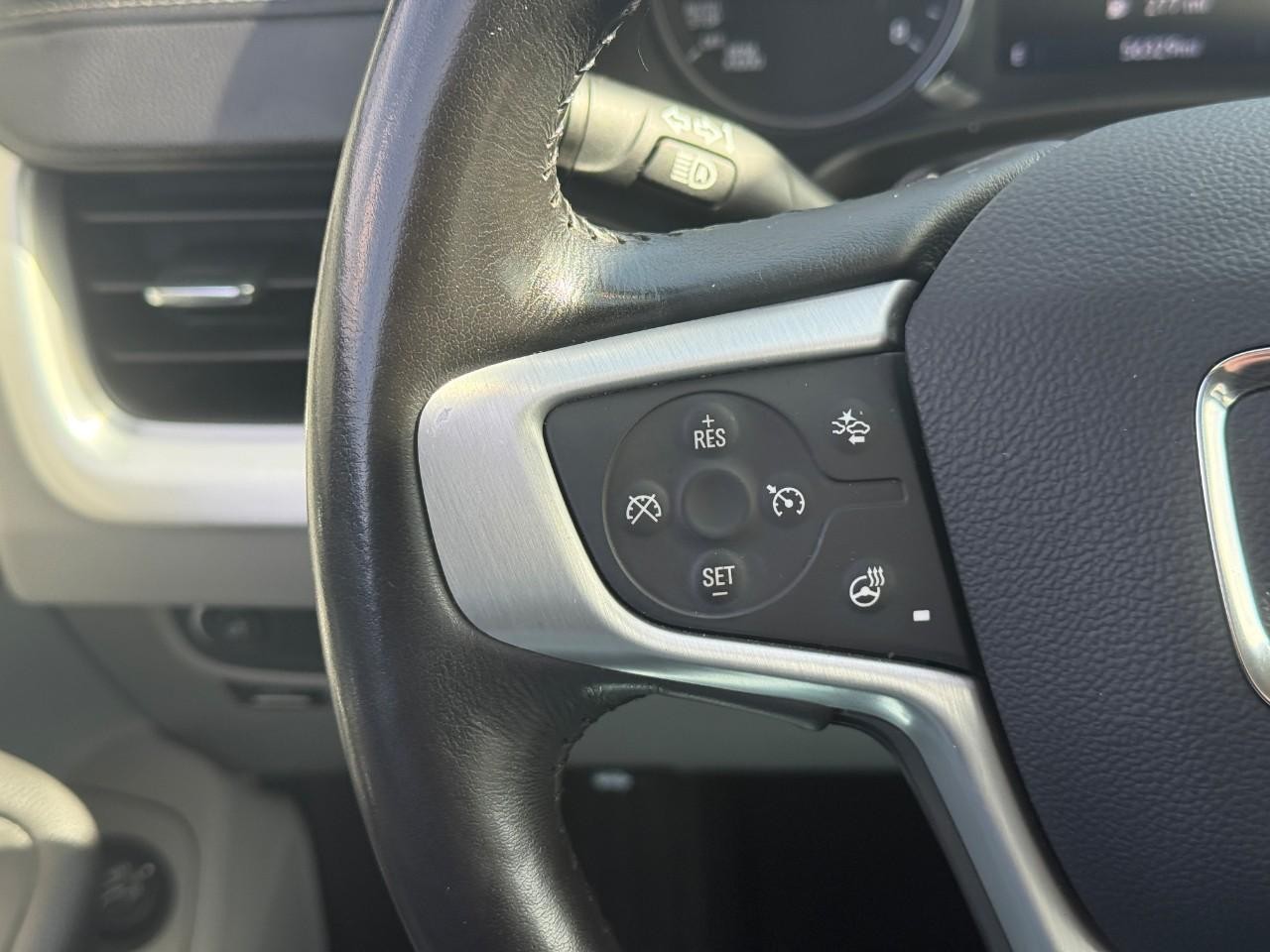 GMC Terrain Vehicle Full-screen Gallery Image 18