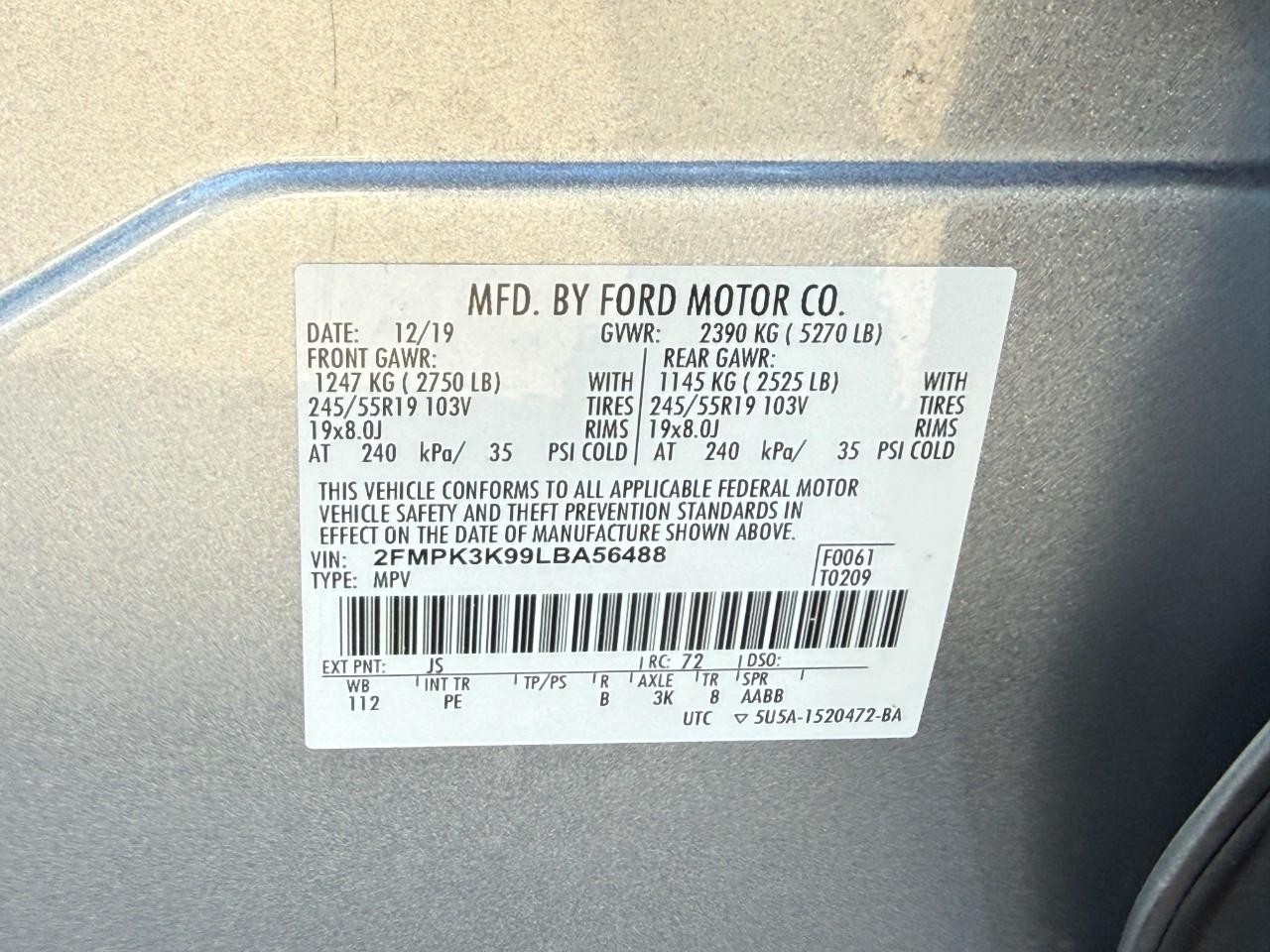 Ford Edge Vehicle Full-screen Gallery Image 28