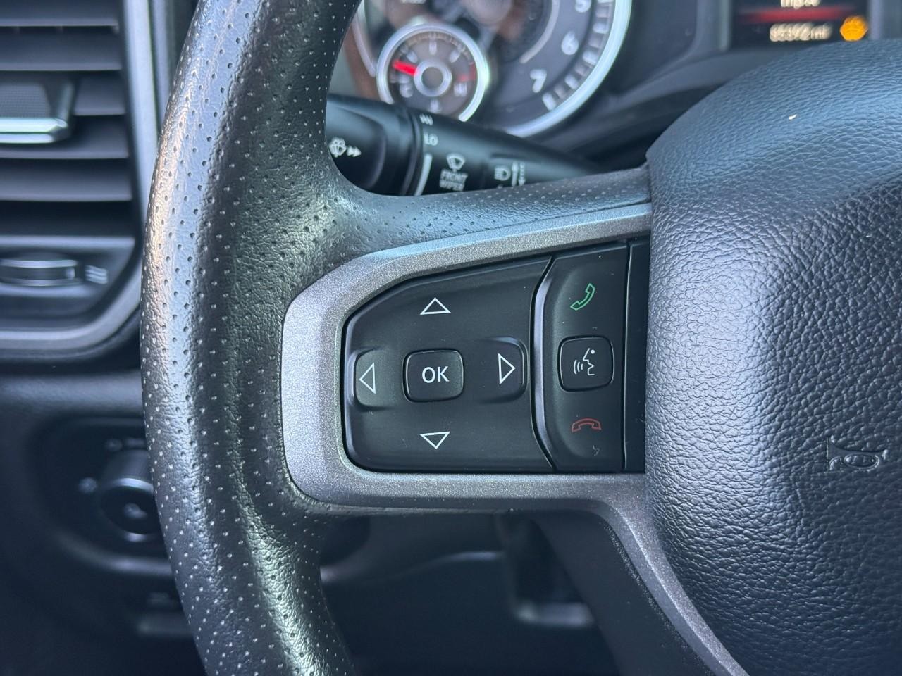 Ram 1500 Vehicle Full-screen Gallery Image 15