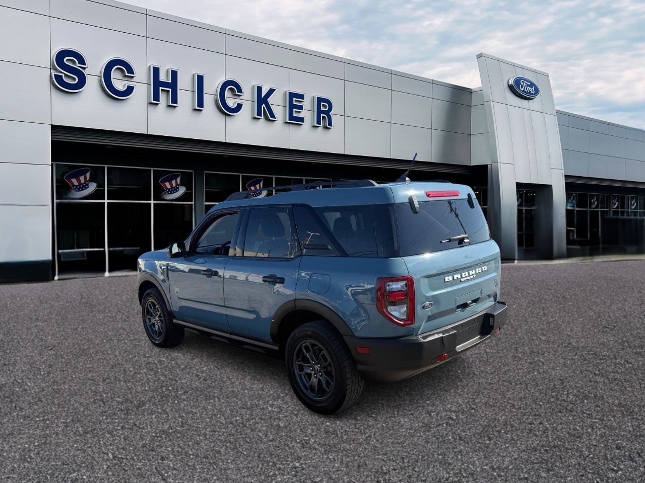 Ford Bronco Sport Vehicle Full-screen Gallery Image 04