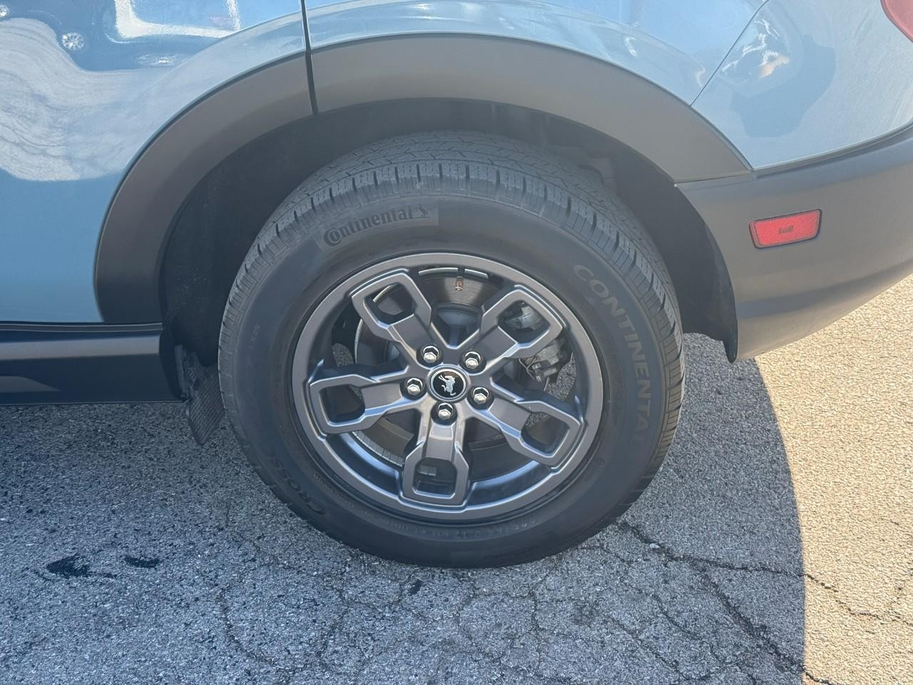 Ford Bronco Sport Vehicle Full-screen Gallery Image 06