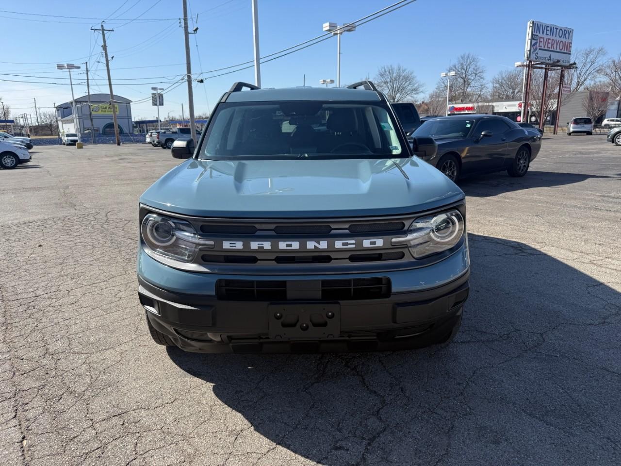 Ford Bronco Sport Vehicle Full-screen Gallery Image 09