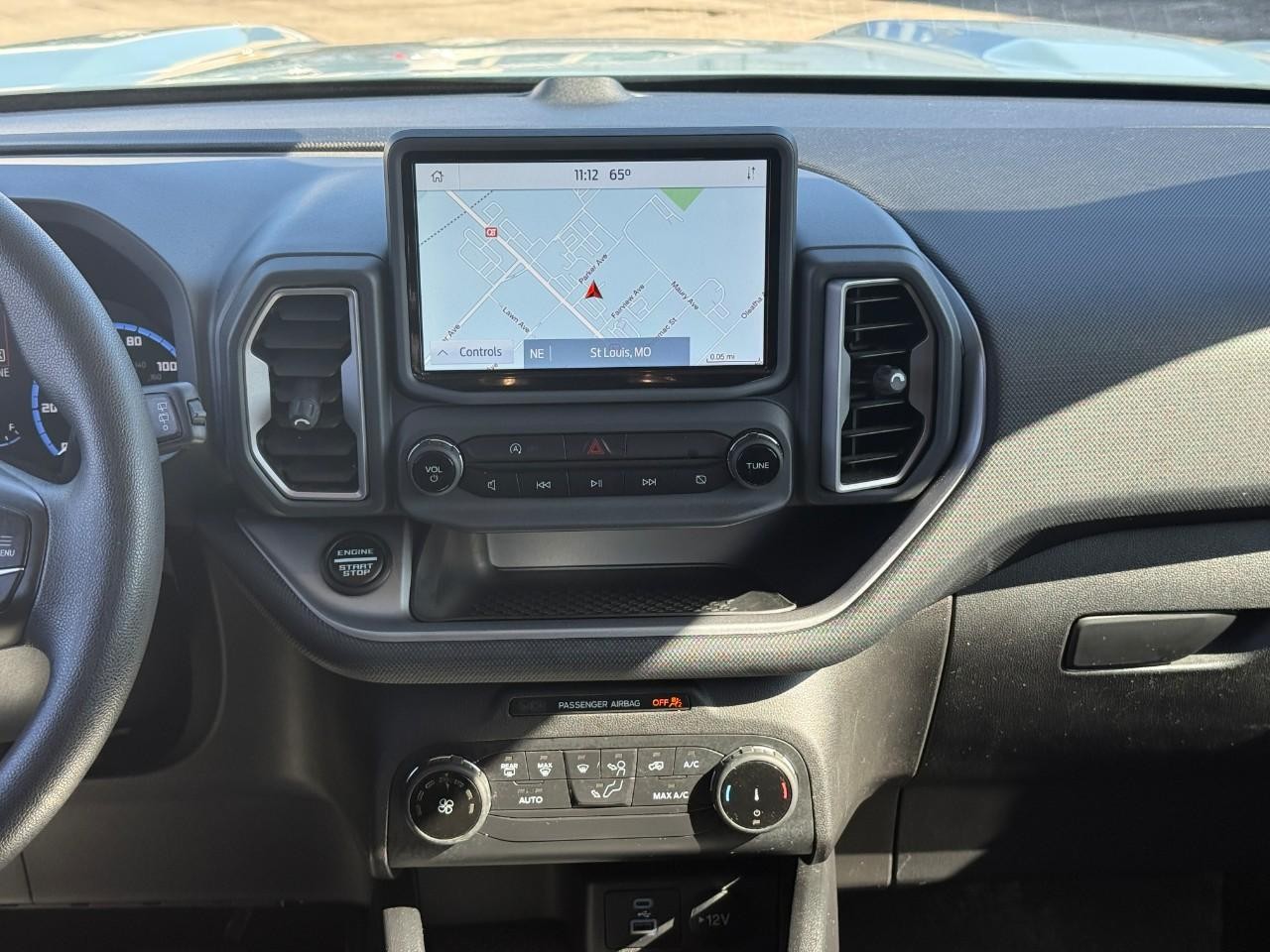 Ford Bronco Sport Vehicle Full-screen Gallery Image 13