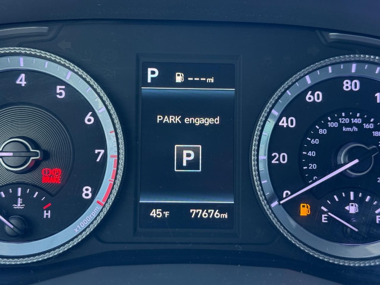 Hyundai Sonata Vehicle Full-screen Gallery Image 20