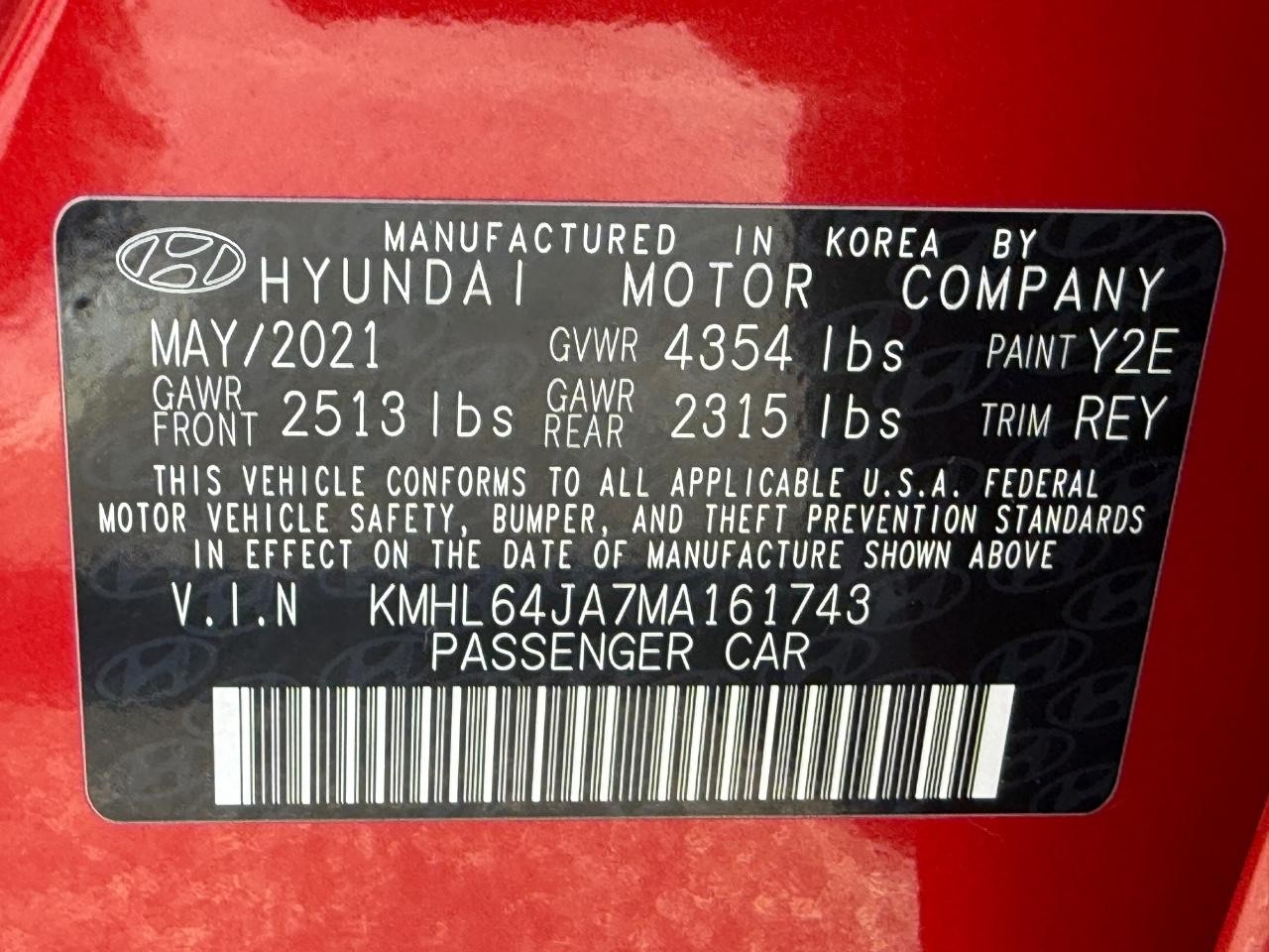 Hyundai Sonata Vehicle Full-screen Gallery Image 24