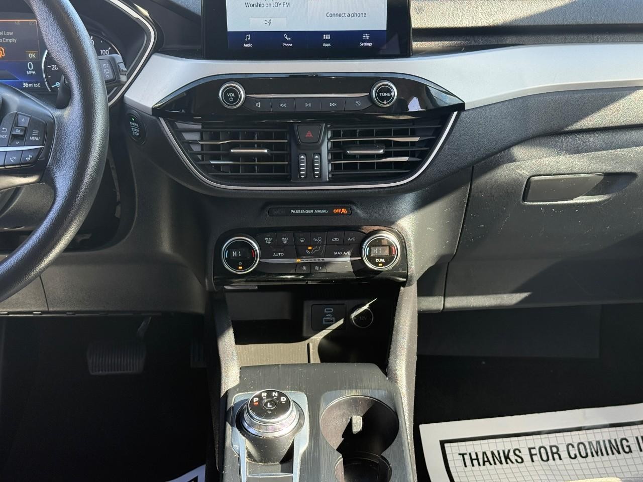 Ford Escape Vehicle Full-screen Gallery Image 14