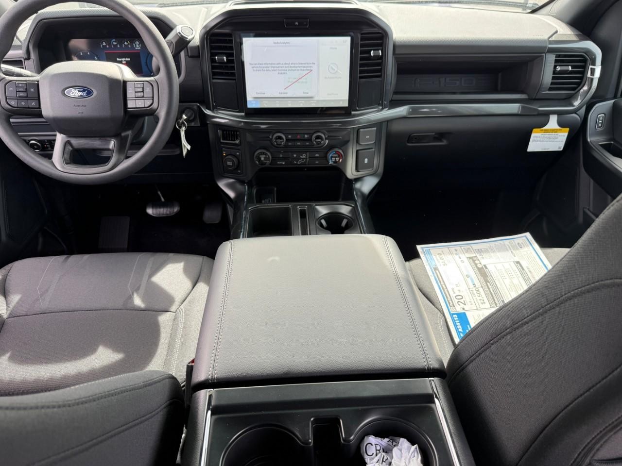 Ford F-150 Vehicle Full-screen Gallery Image 06
