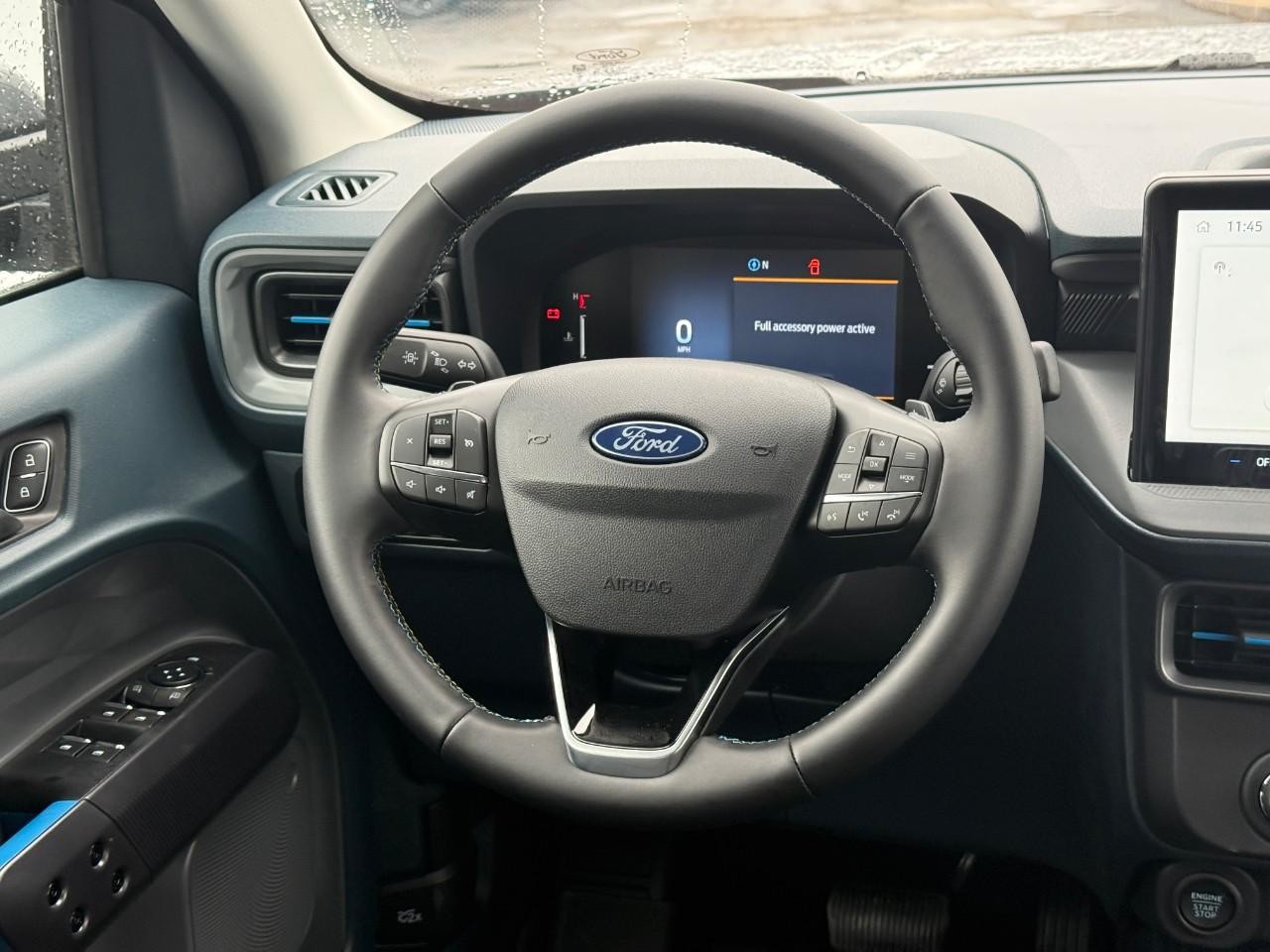 Ford Maverick Vehicle Full-screen Gallery Image 06