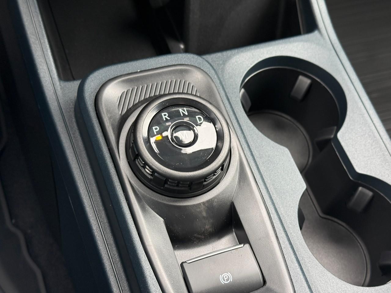 Ford Maverick Vehicle Full-screen Gallery Image 14