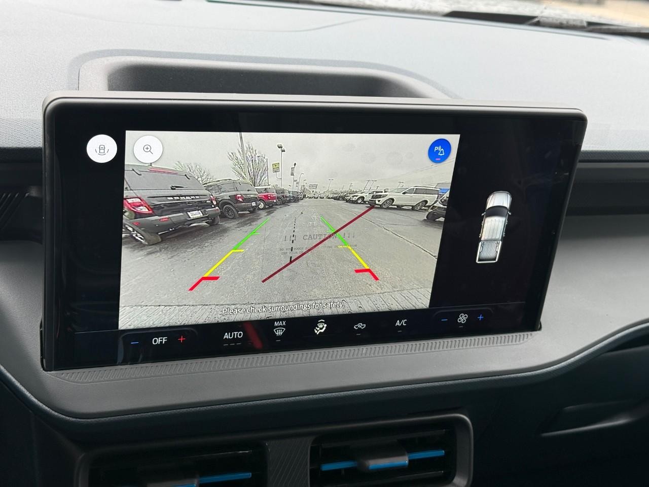 Ford Maverick Vehicle Full-screen Gallery Image 15