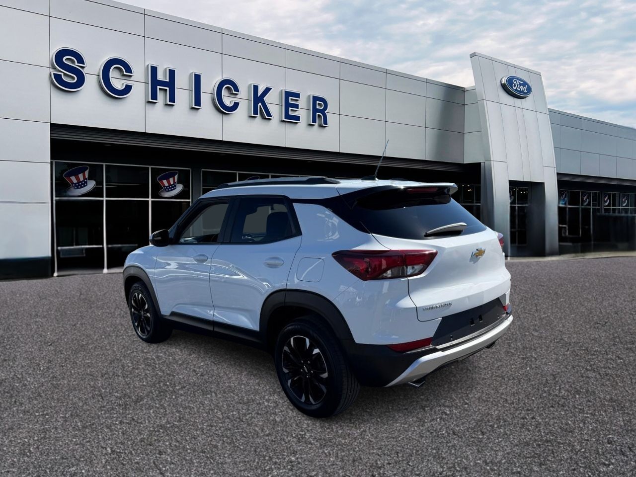 Chevrolet TrailBlazer Vehicle Full-screen Gallery Image 03