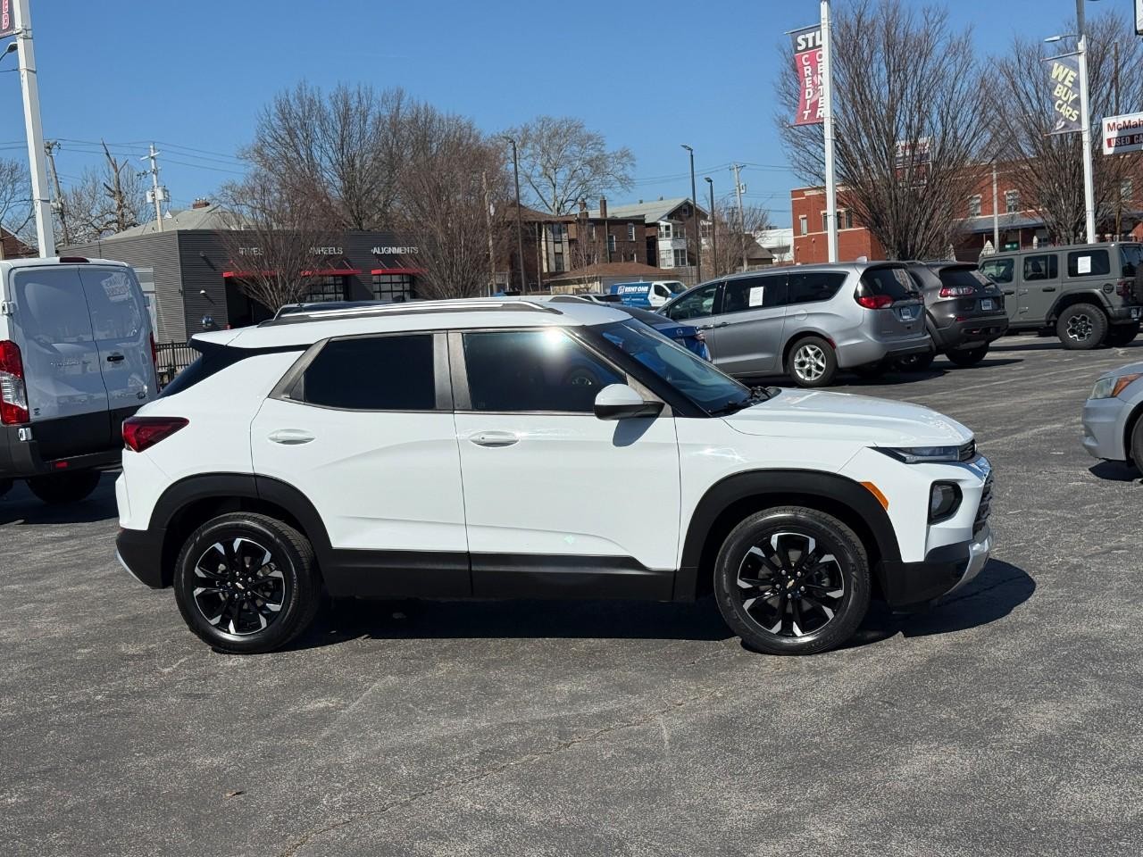 Chevrolet TrailBlazer Vehicle Full-screen Gallery Image 05