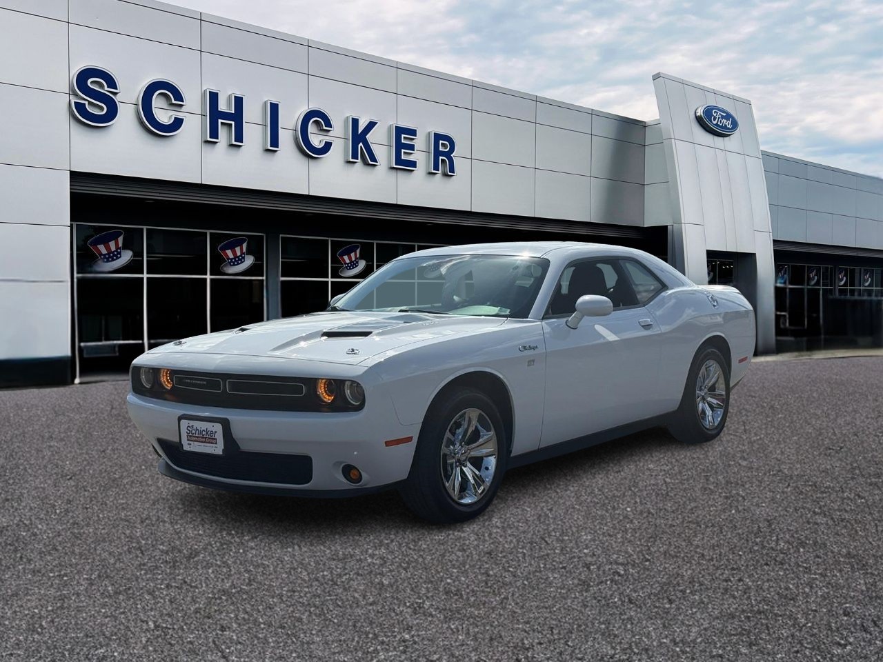 Dodge Challenger Vehicle Full-screen Gallery Image 04