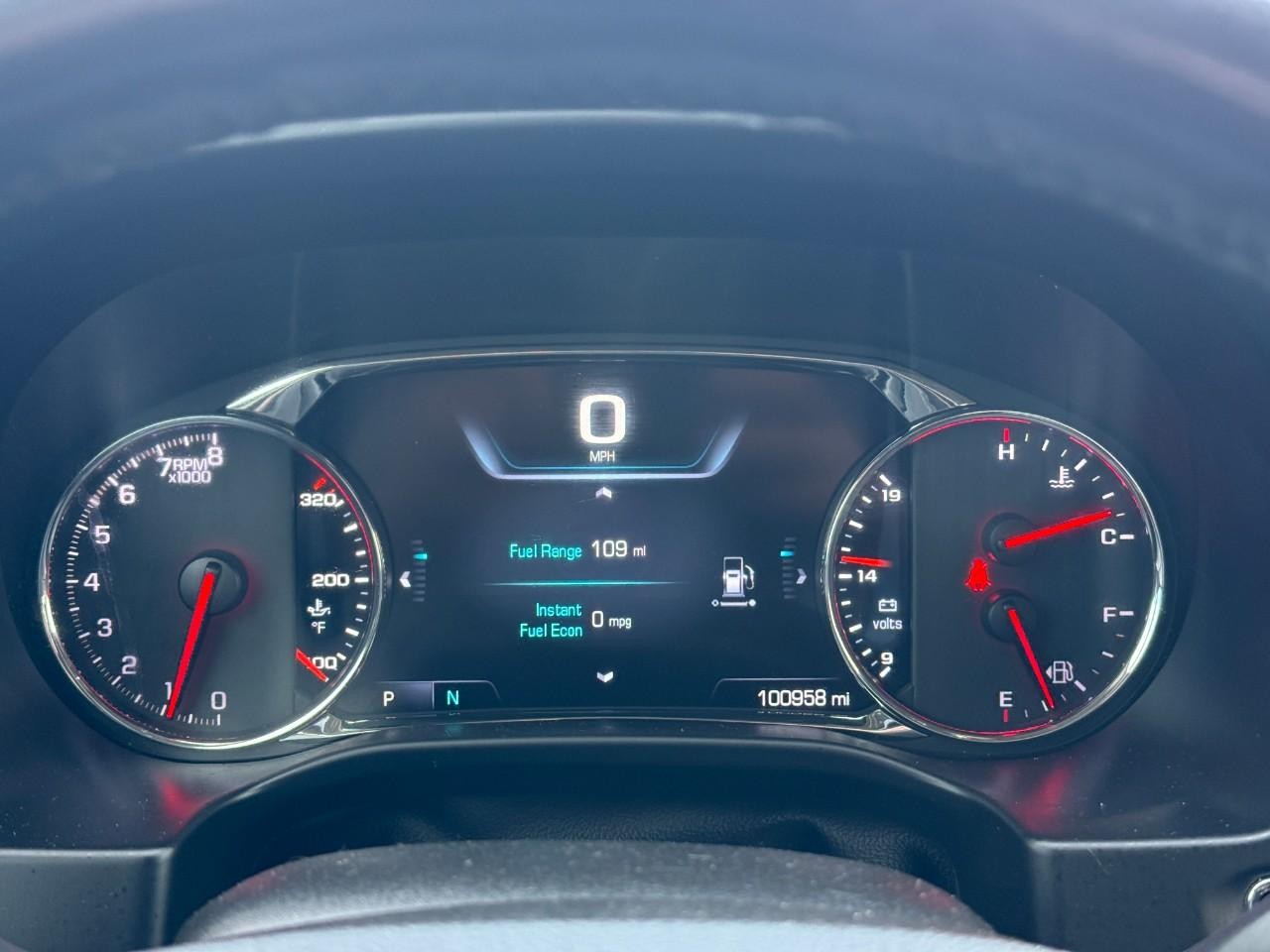 GMC Acadia Vehicle Full-screen Gallery Image 21