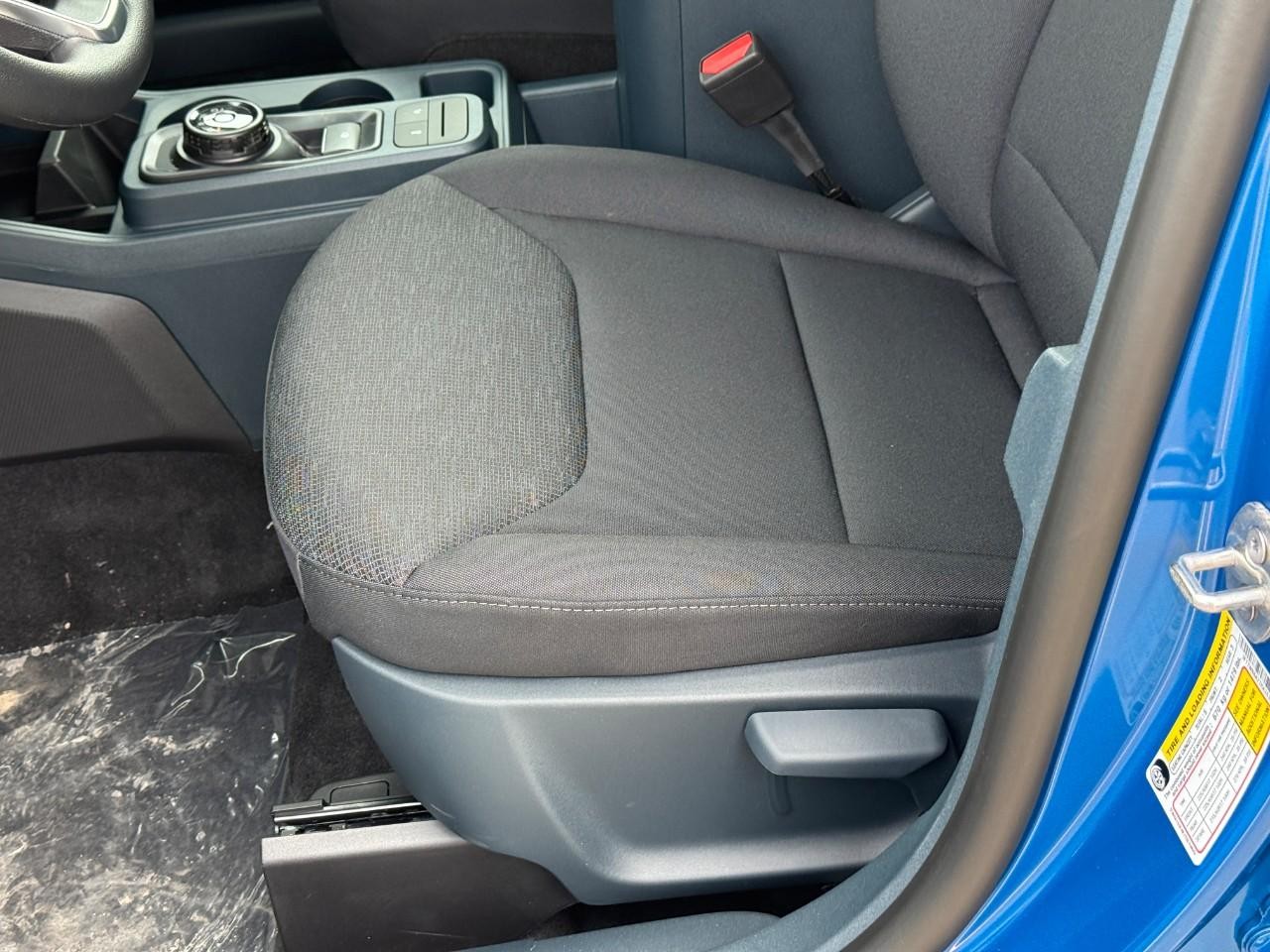 Ford Maverick Vehicle Full-screen Gallery Image 06