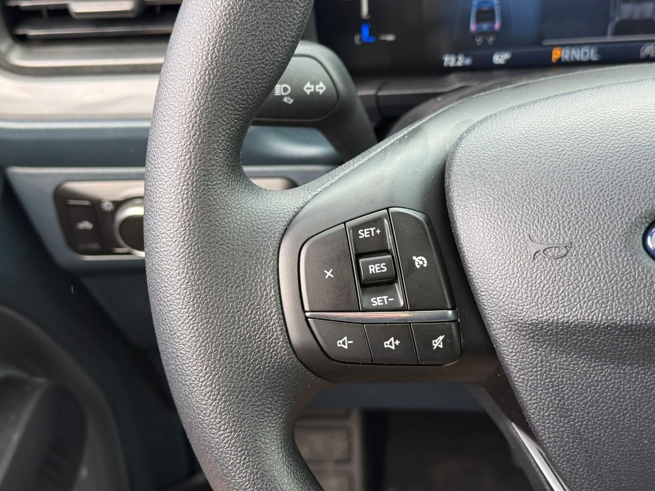 Ford Maverick Vehicle Full-screen Gallery Image 08