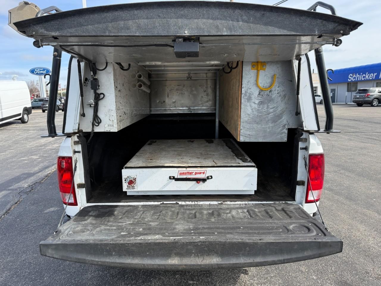 Ram 1500 Vehicle Full-screen Gallery Image 07