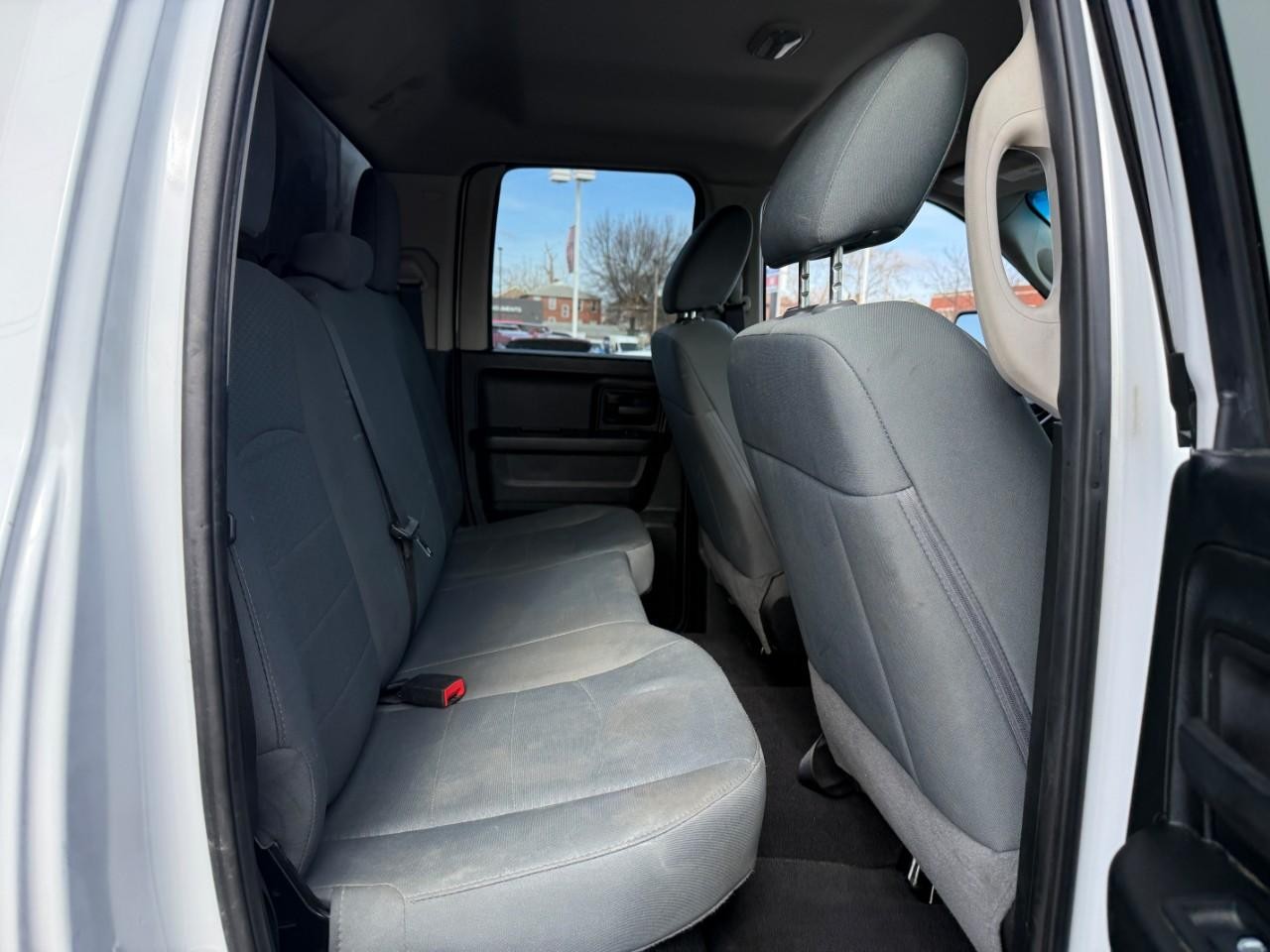 Ram 1500 Vehicle Full-screen Gallery Image 10