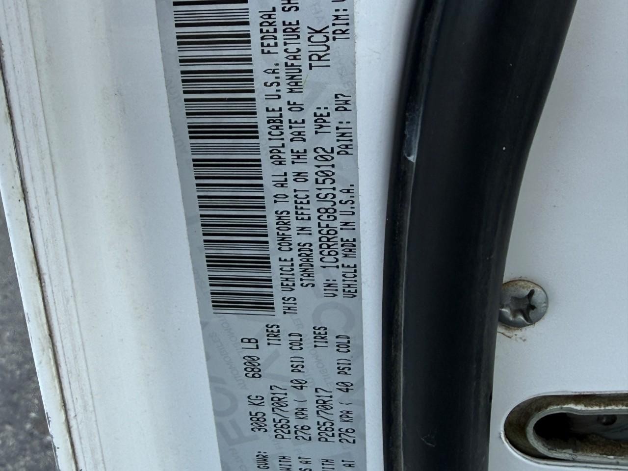 Ram 1500 Vehicle Full-screen Gallery Image 17