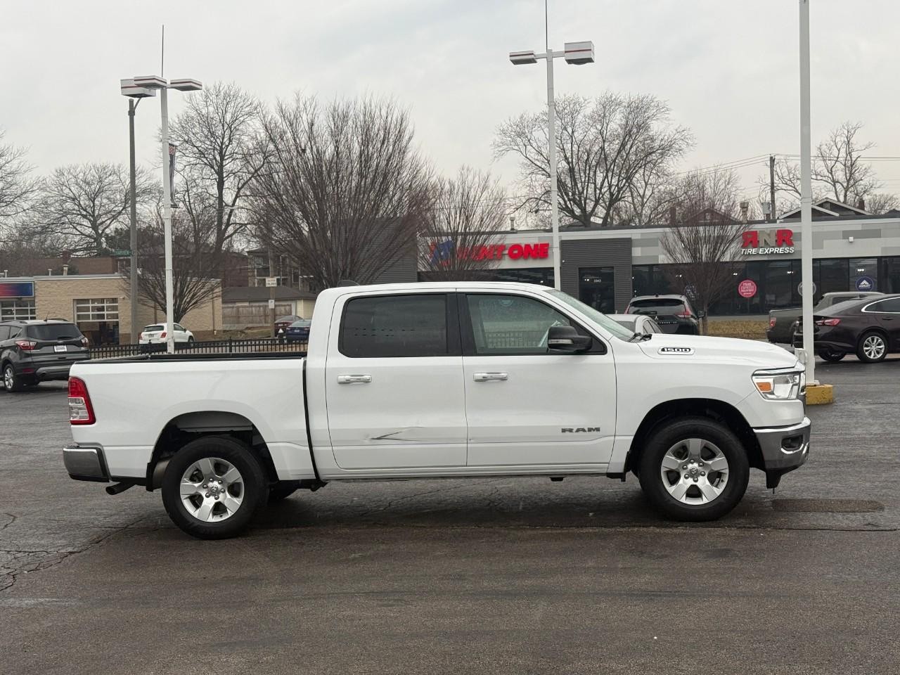 Ram 1500 Vehicle Full-screen Gallery Image 05