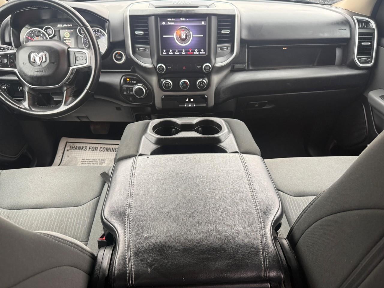 Ram 1500 Vehicle Full-screen Gallery Image 11