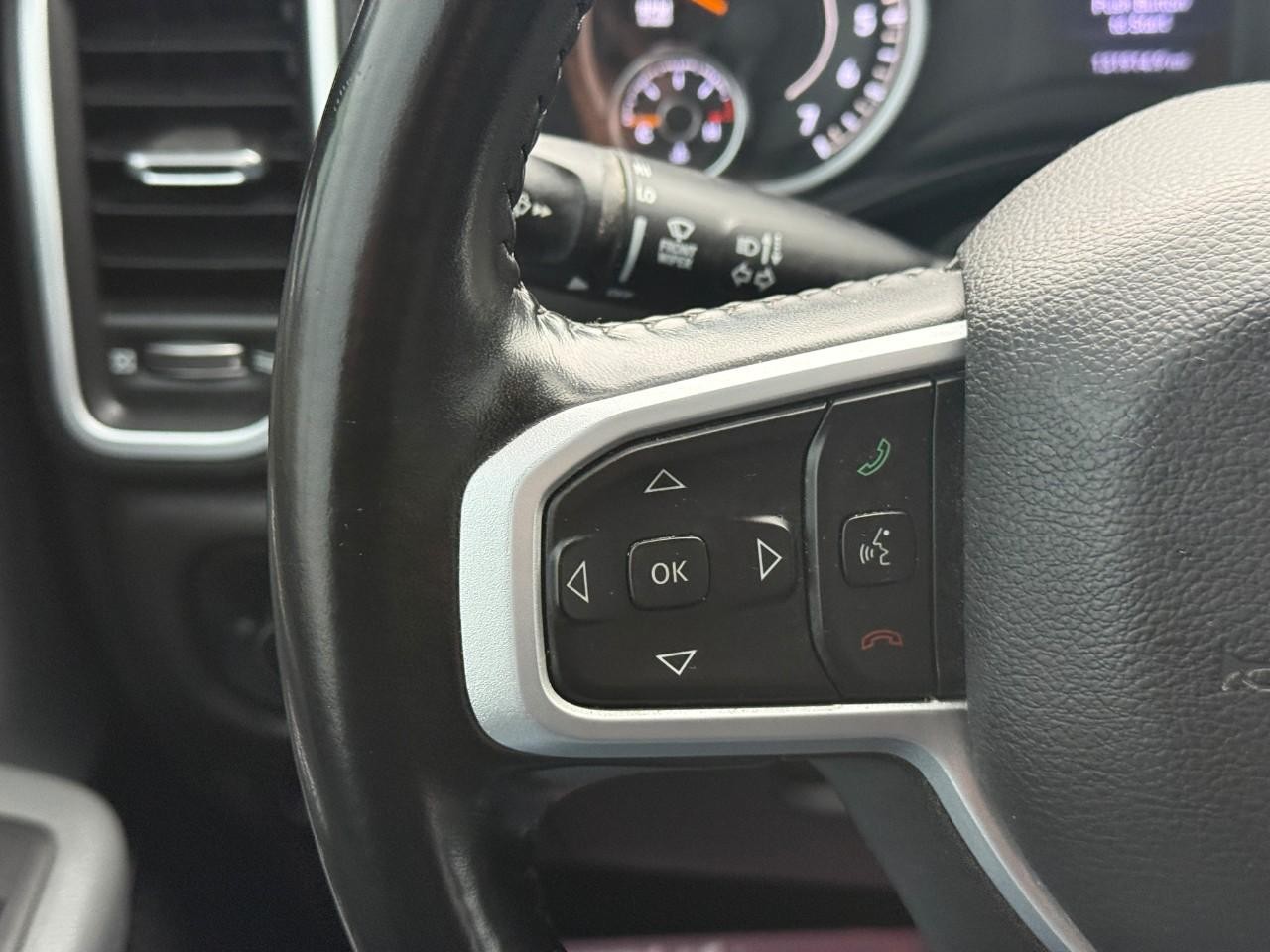 Ram 1500 Vehicle Full-screen Gallery Image 17