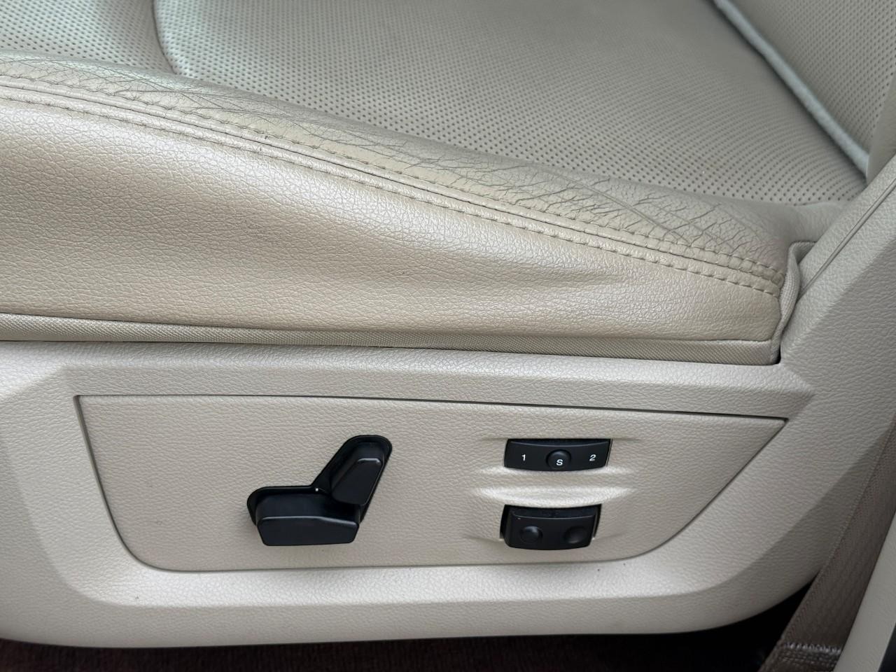 Ram 1500 Vehicle Full-screen Gallery Image 18