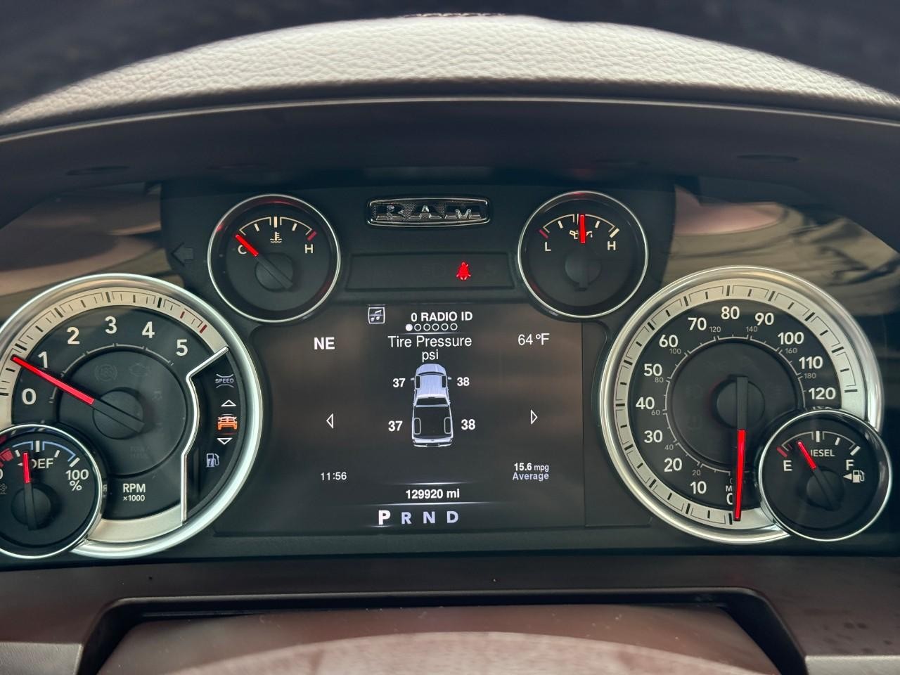 Ram 1500 Vehicle Full-screen Gallery Image 21