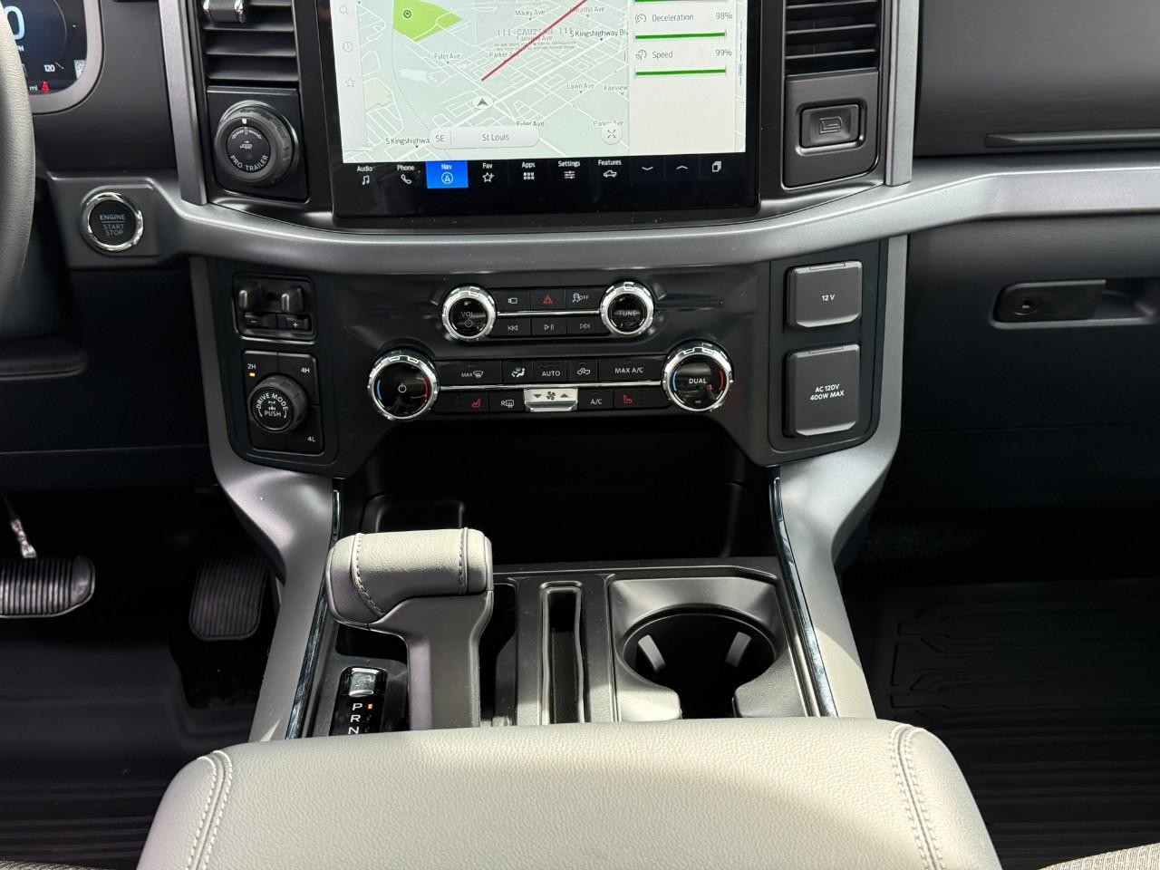 Ford F-150 Vehicle Full-screen Gallery Image 09