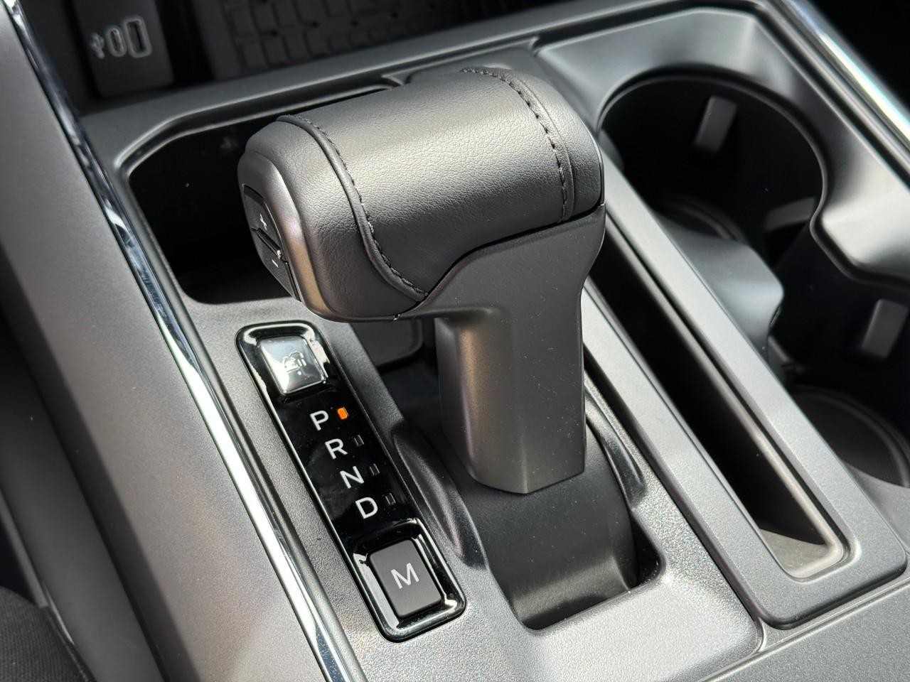 Ford F-150 Vehicle Full-screen Gallery Image 15