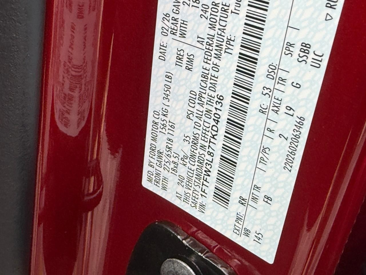 Ford F-150 Vehicle Full-screen Gallery Image 18