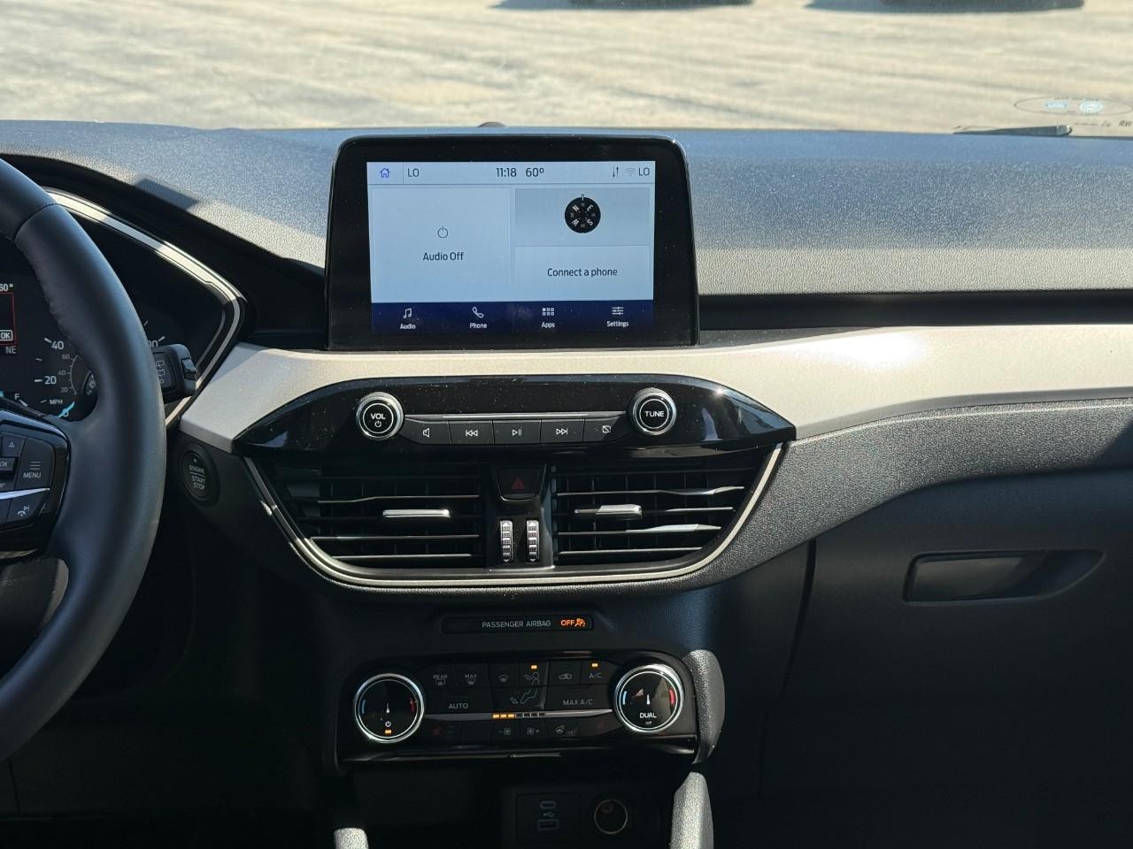 Ford Escape Vehicle Full-screen Gallery Image 13