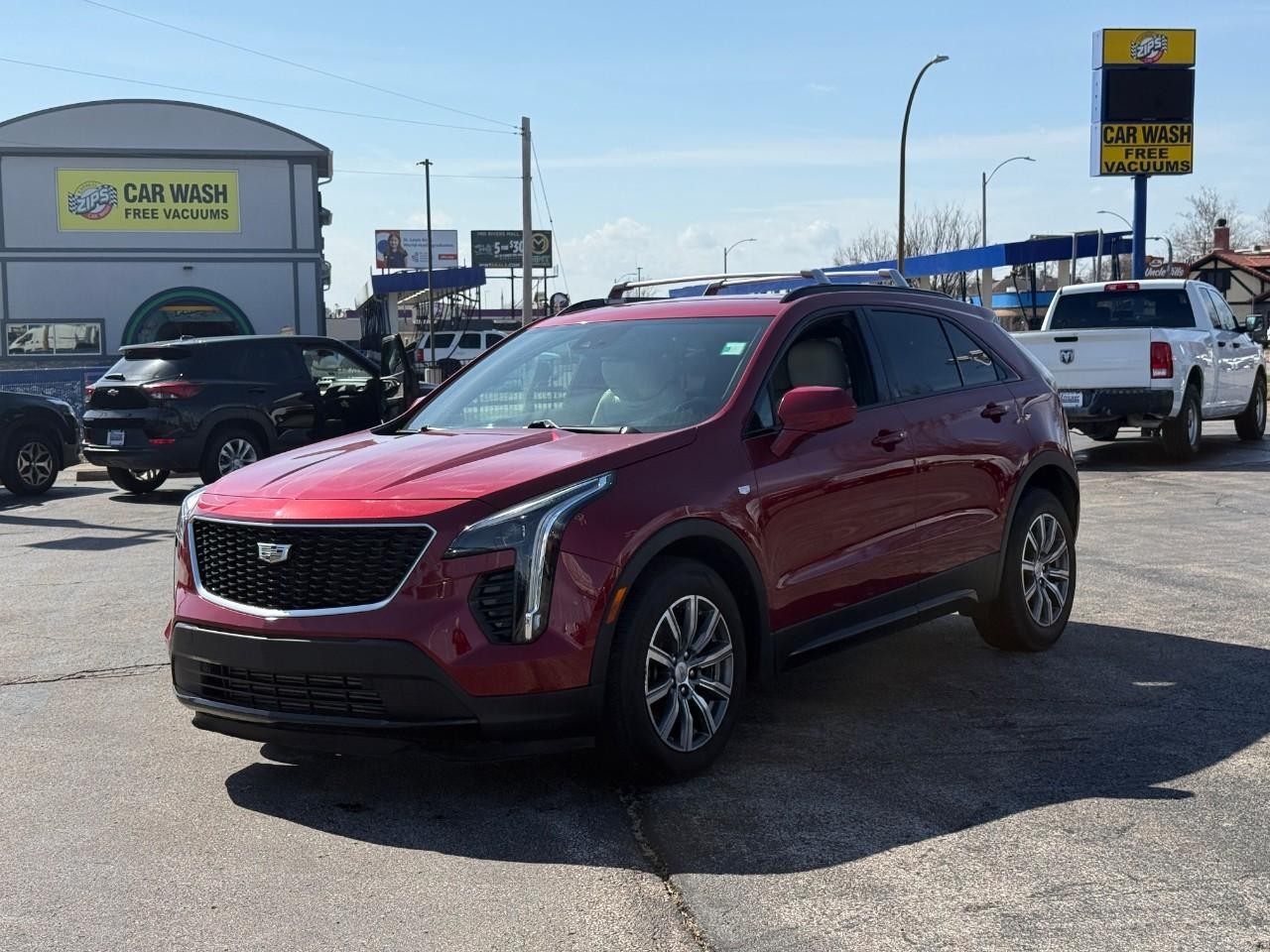 Cadillac XT4 Vehicle Full-screen Gallery Image 06