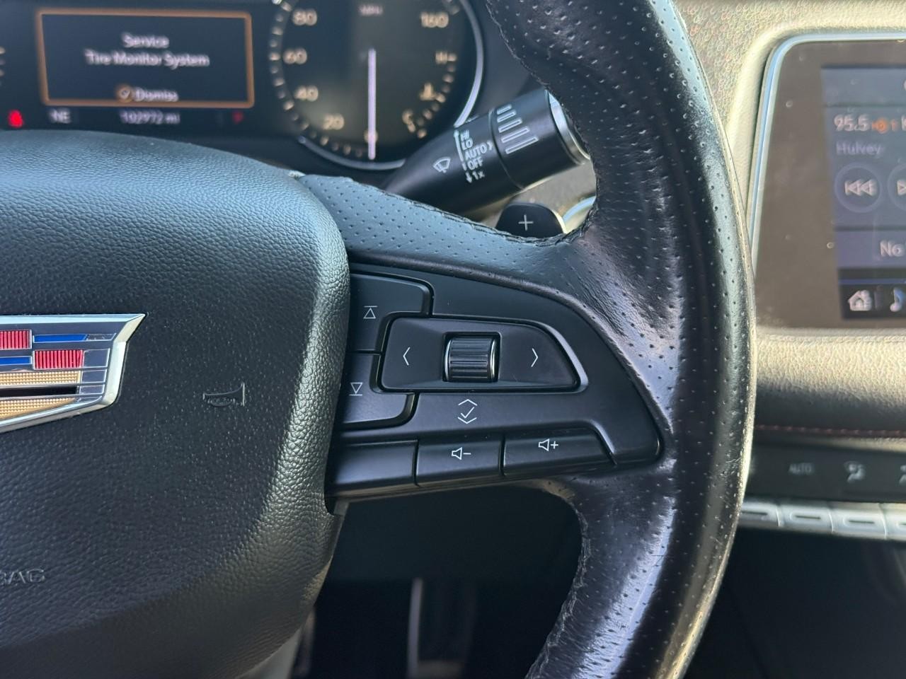 Cadillac XT4 Vehicle Full-screen Gallery Image 21