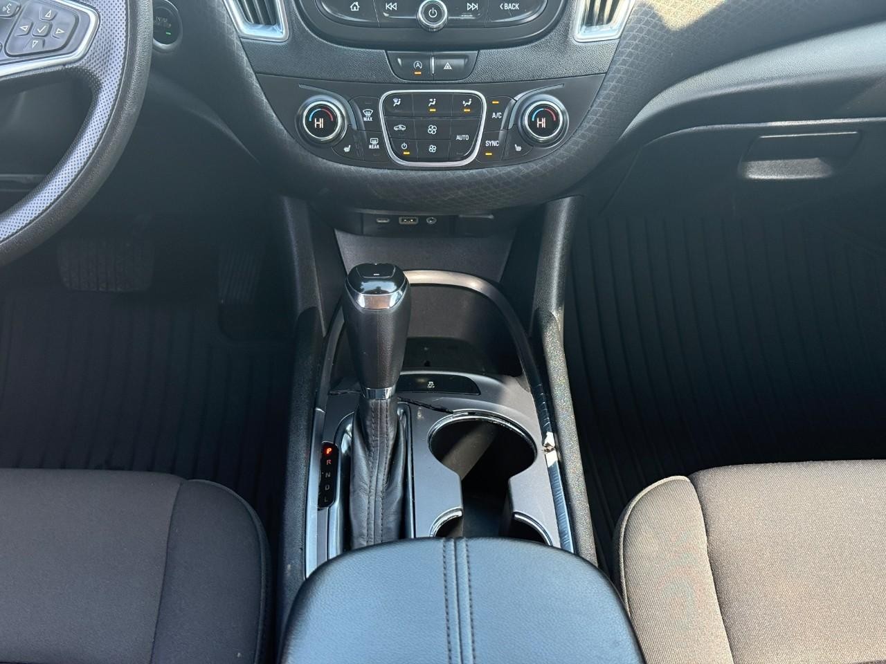 Chevrolet Malibu Vehicle Full-screen Gallery Image 15