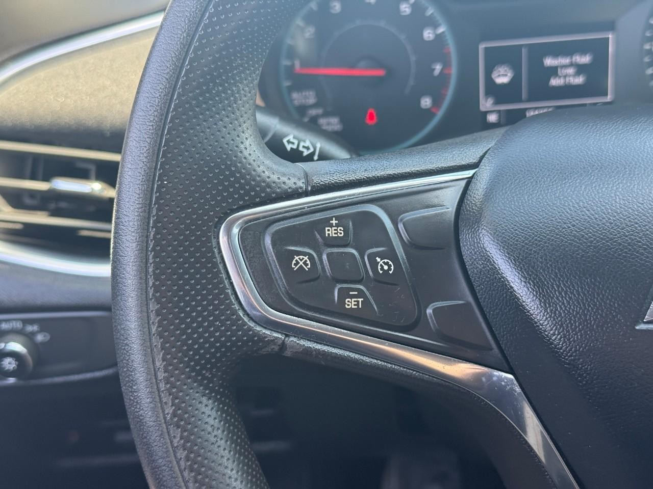 Chevrolet Malibu Vehicle Full-screen Gallery Image 20