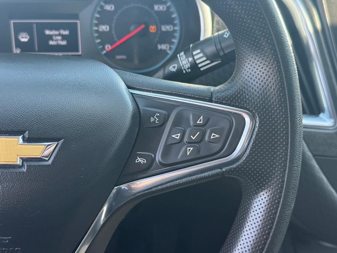 Chevrolet Malibu Vehicle Full-screen Gallery Image 21