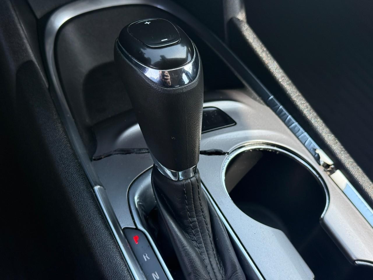 Chevrolet Malibu Vehicle Full-screen Gallery Image 24