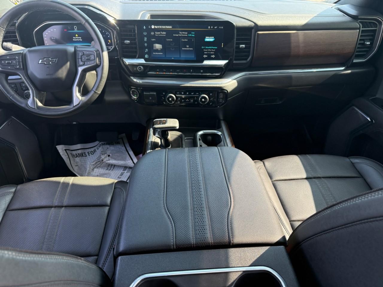 Chevrolet Silverado 1500 Vehicle Full-screen Gallery Image 11