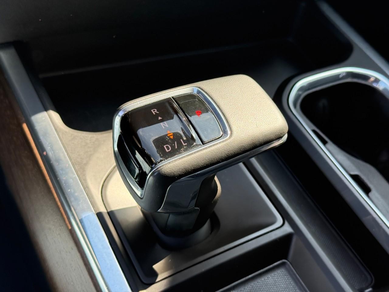 Chevrolet Silverado 1500 Vehicle Full-screen Gallery Image 22