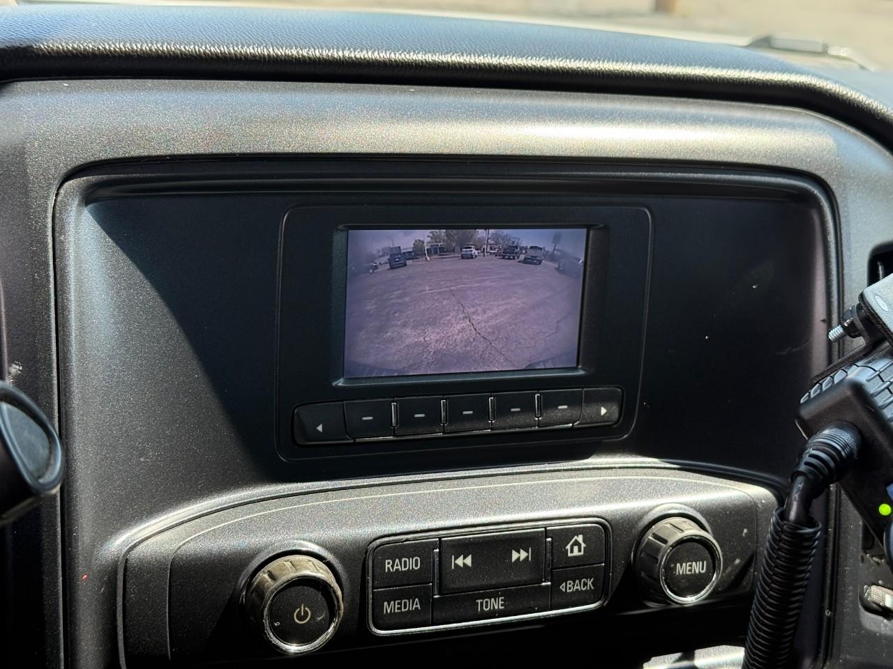 Chevrolet Silverado 1500 Vehicle Full-screen Gallery Image 13