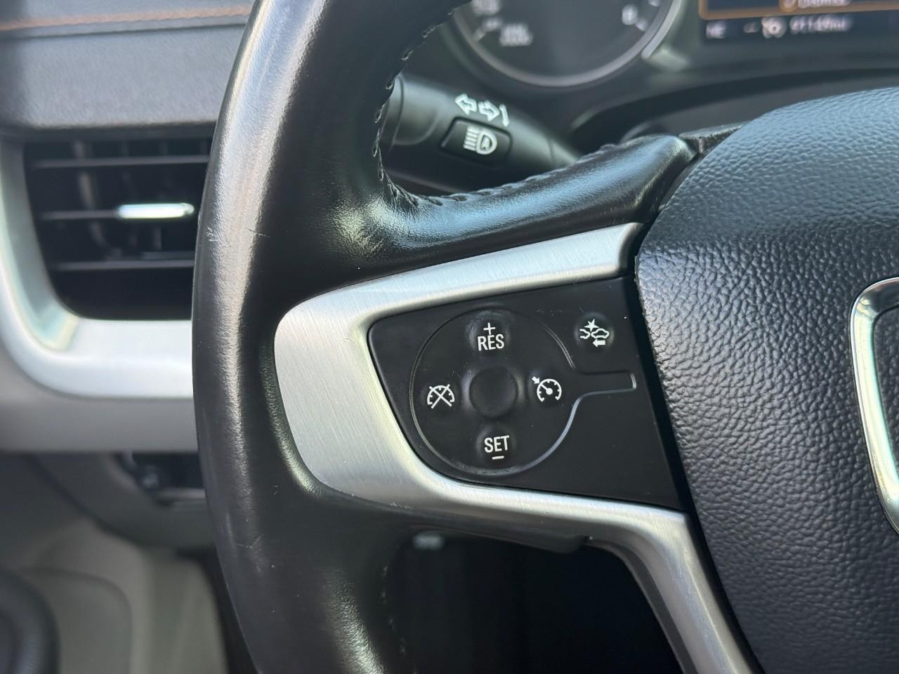 GMC Terrain Vehicle Full-screen Gallery Image 19